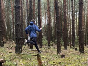 Kuba běží směrem ke kontrole - rádiový orientační běh